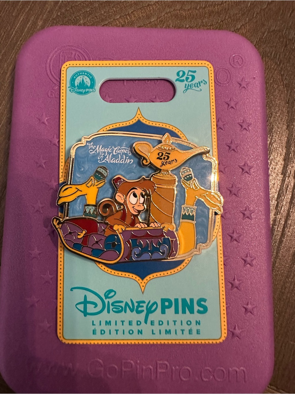 2026 Disney Park Pin The Magic Carpets Of Aladdin 25th Years Anniversary LE Abu - Picture 2 of 3